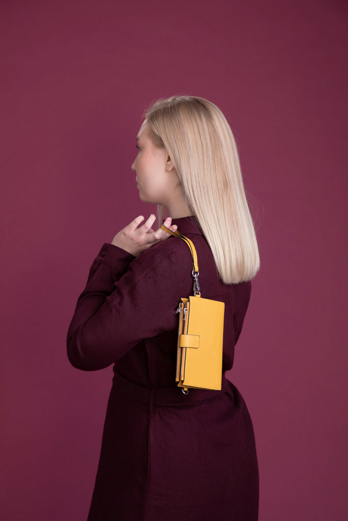 Daalian punaisen savyinen nahkainen puhelinlompakko Utua