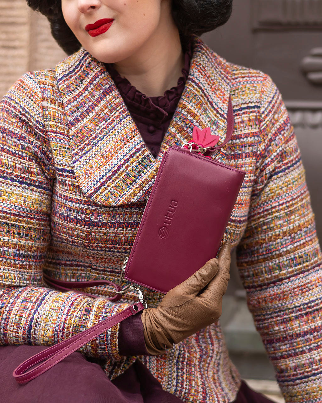 Nahkainen puhelinlompakko beige