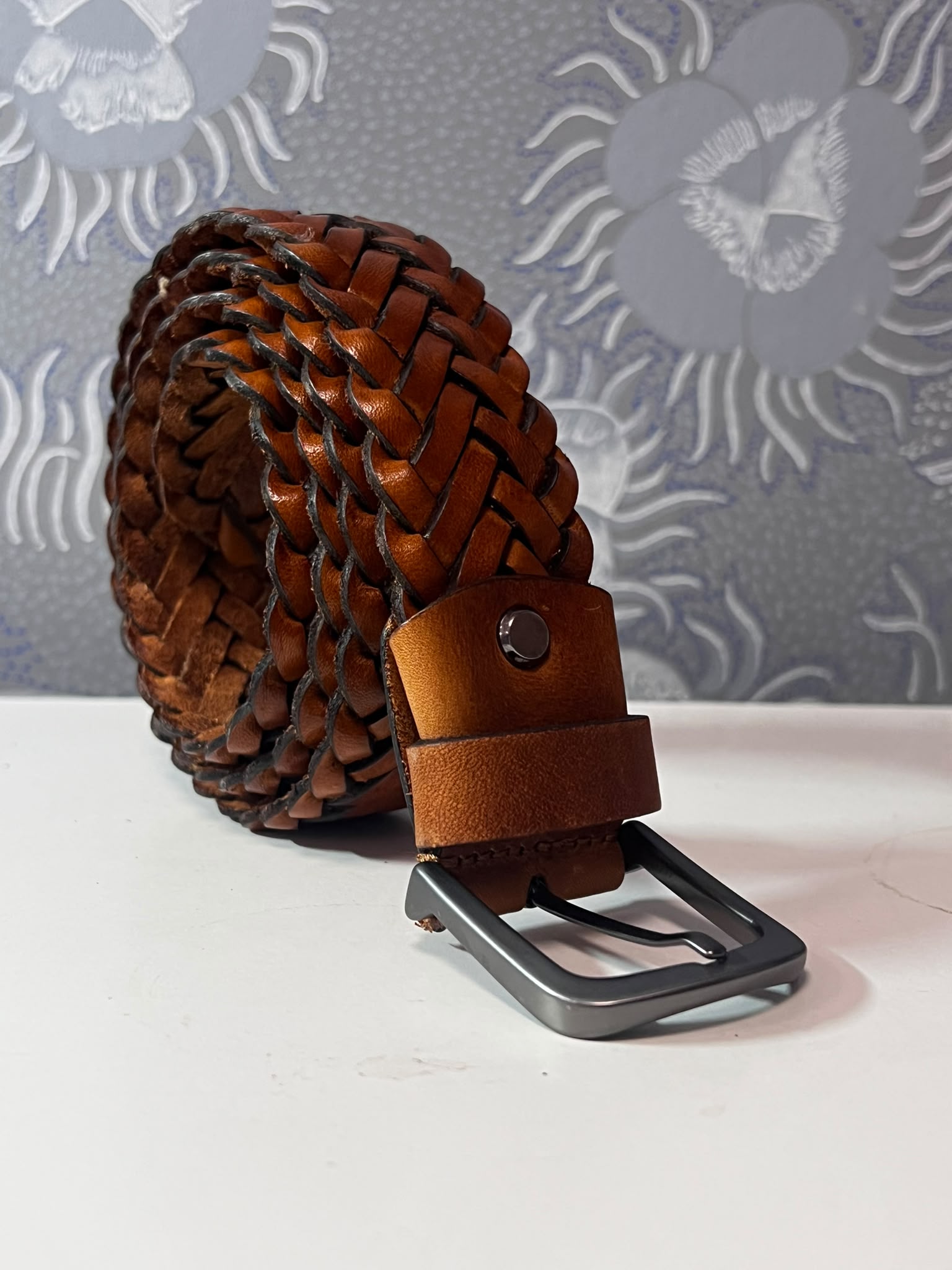 Braided leather belt, brown