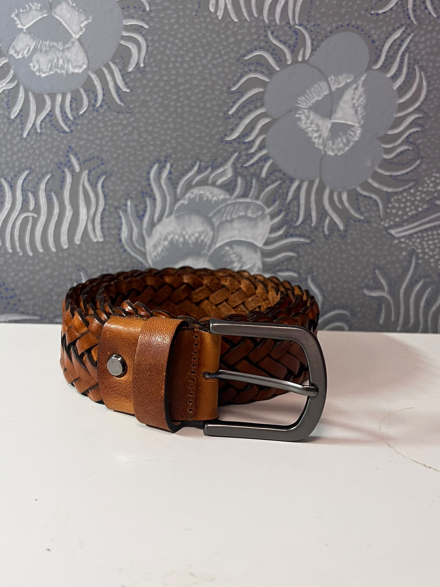 Braided leather belt, brown