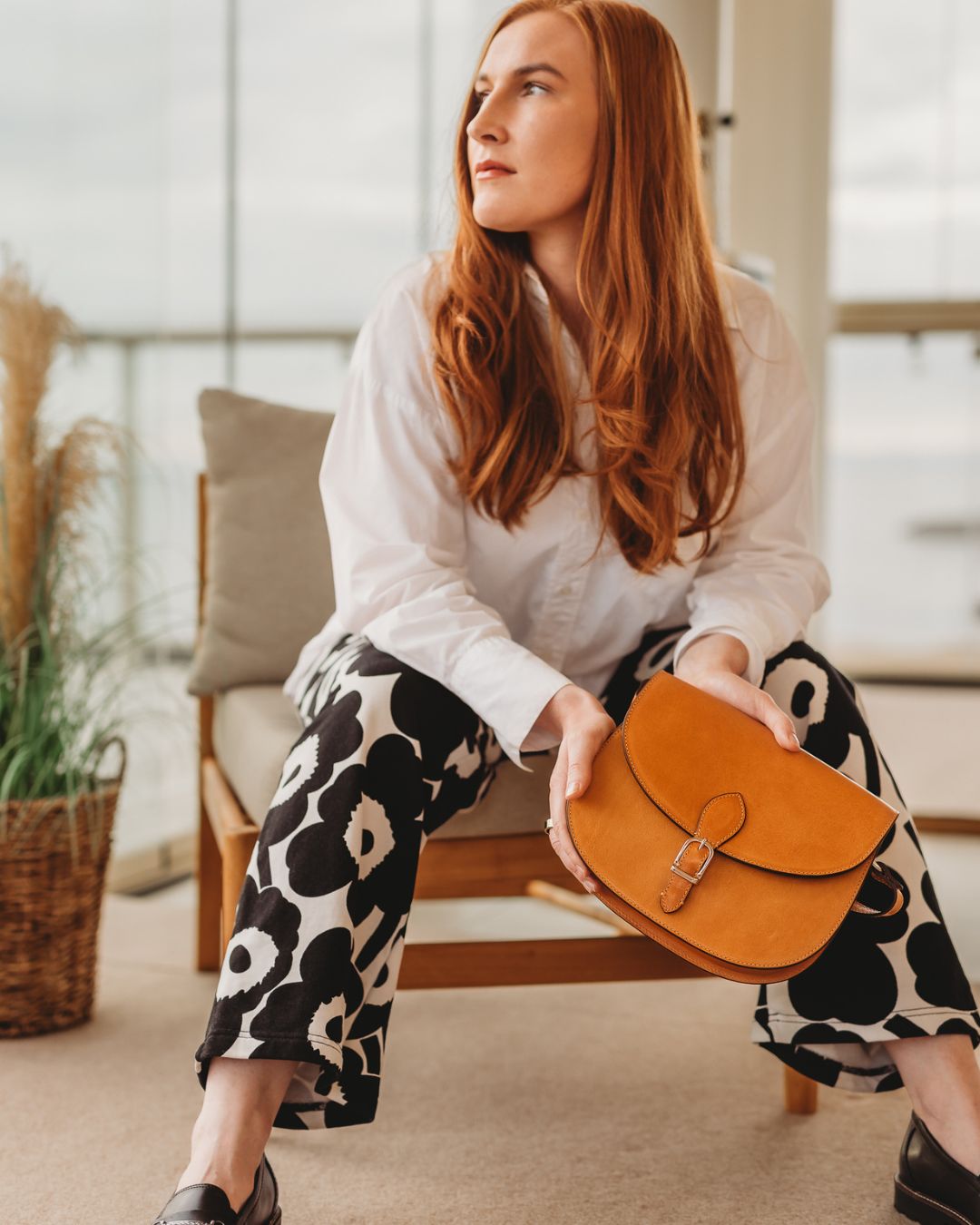 utua visby kasviparkittu olkalaukku crossbody keltainen