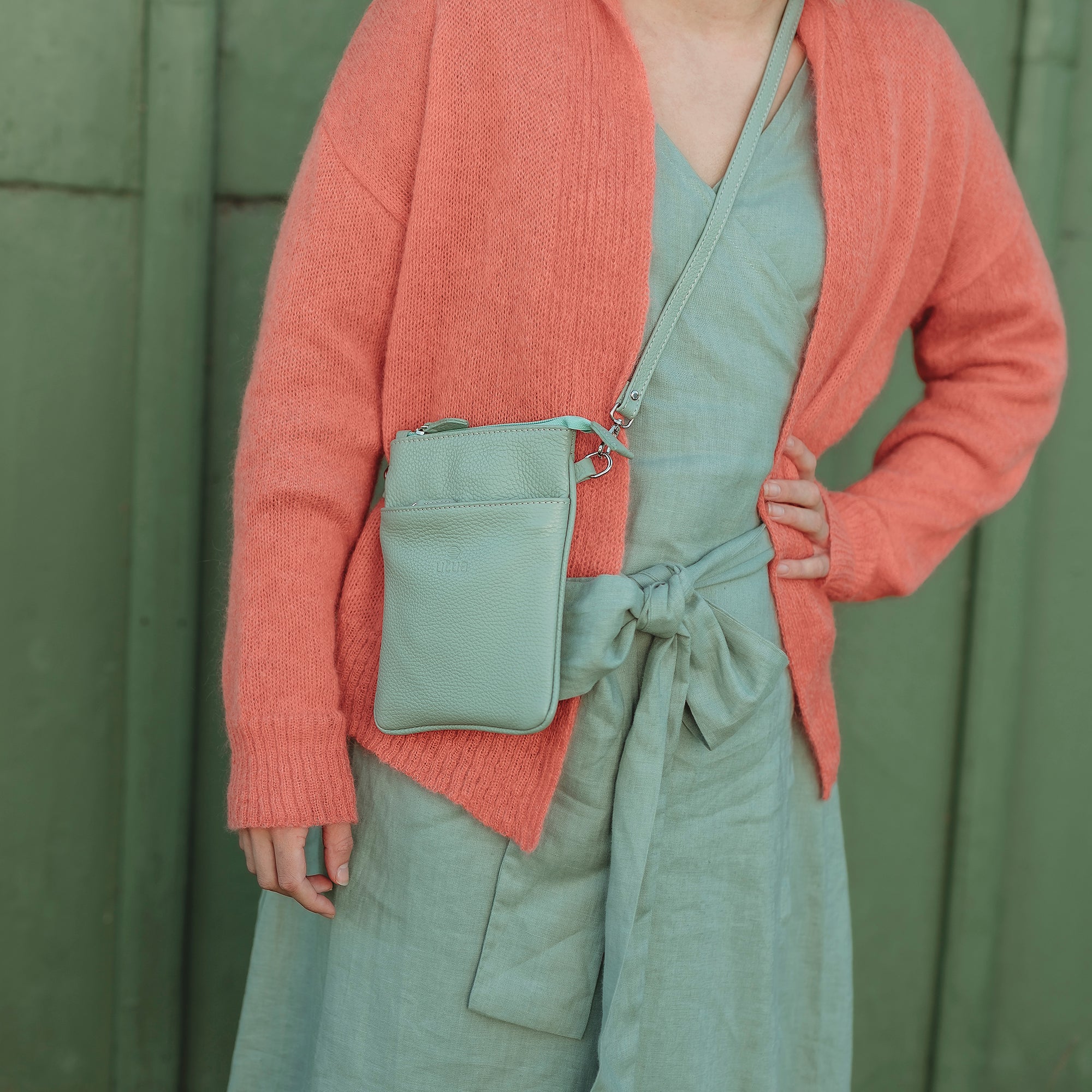 Pirteä puhelinlaukku – Monikäyttöinen ystäväsi