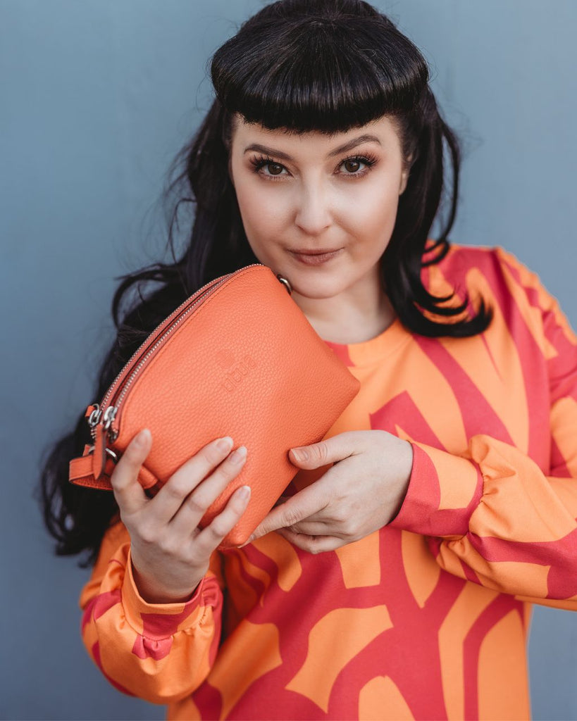 Laadukas-pikkulaukku-utua-lysti-korallin-punainen