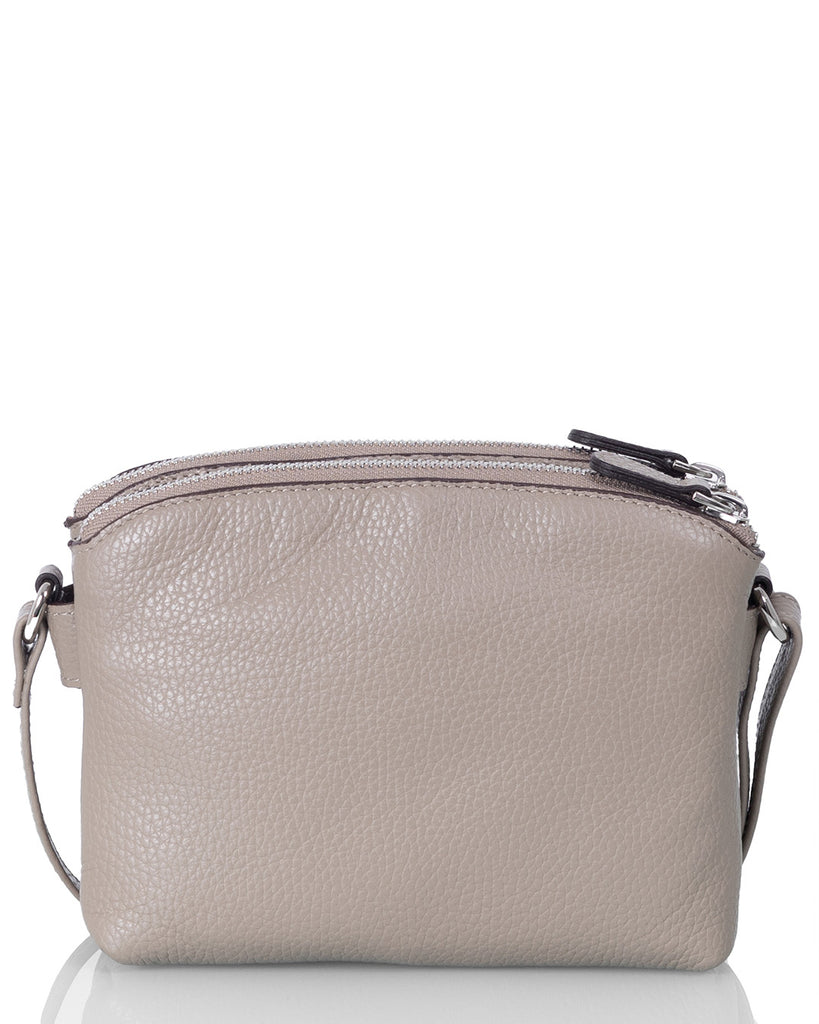 Suomalainen_harmaa_pikkulaukku_Utua_Lysti