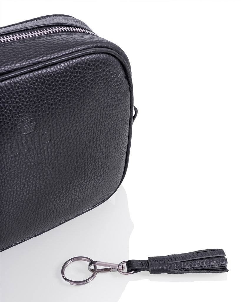 Utua-kaytannollinen-olkalaukku-Espoo-Exclusive-musta