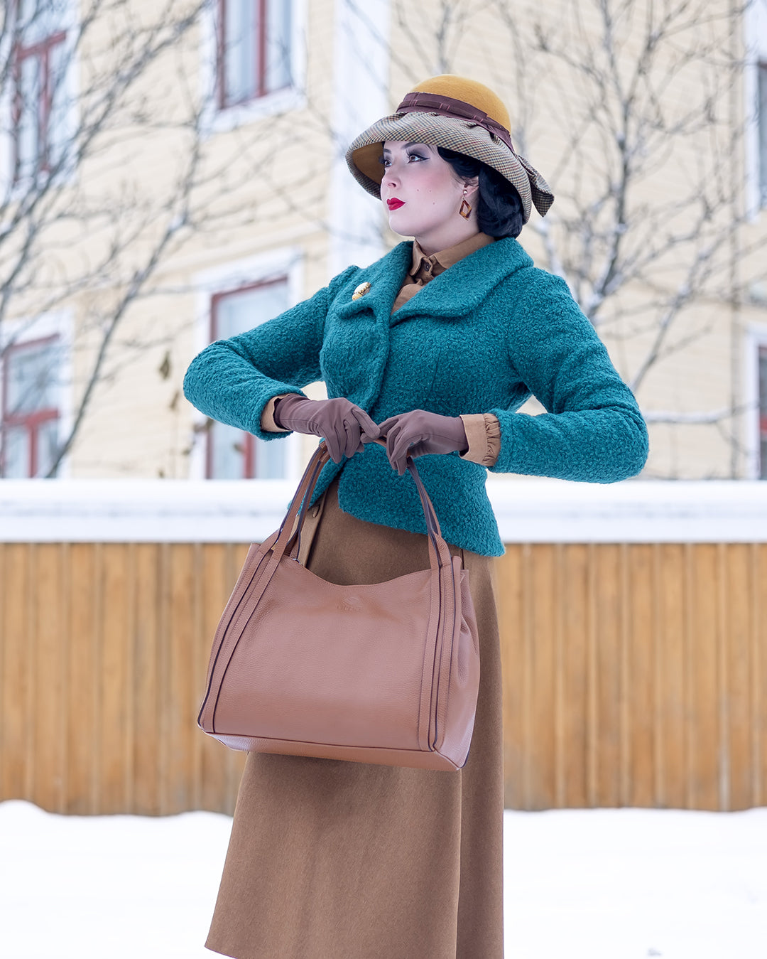 Utua Grace Exclusive kasilaukku ruskea