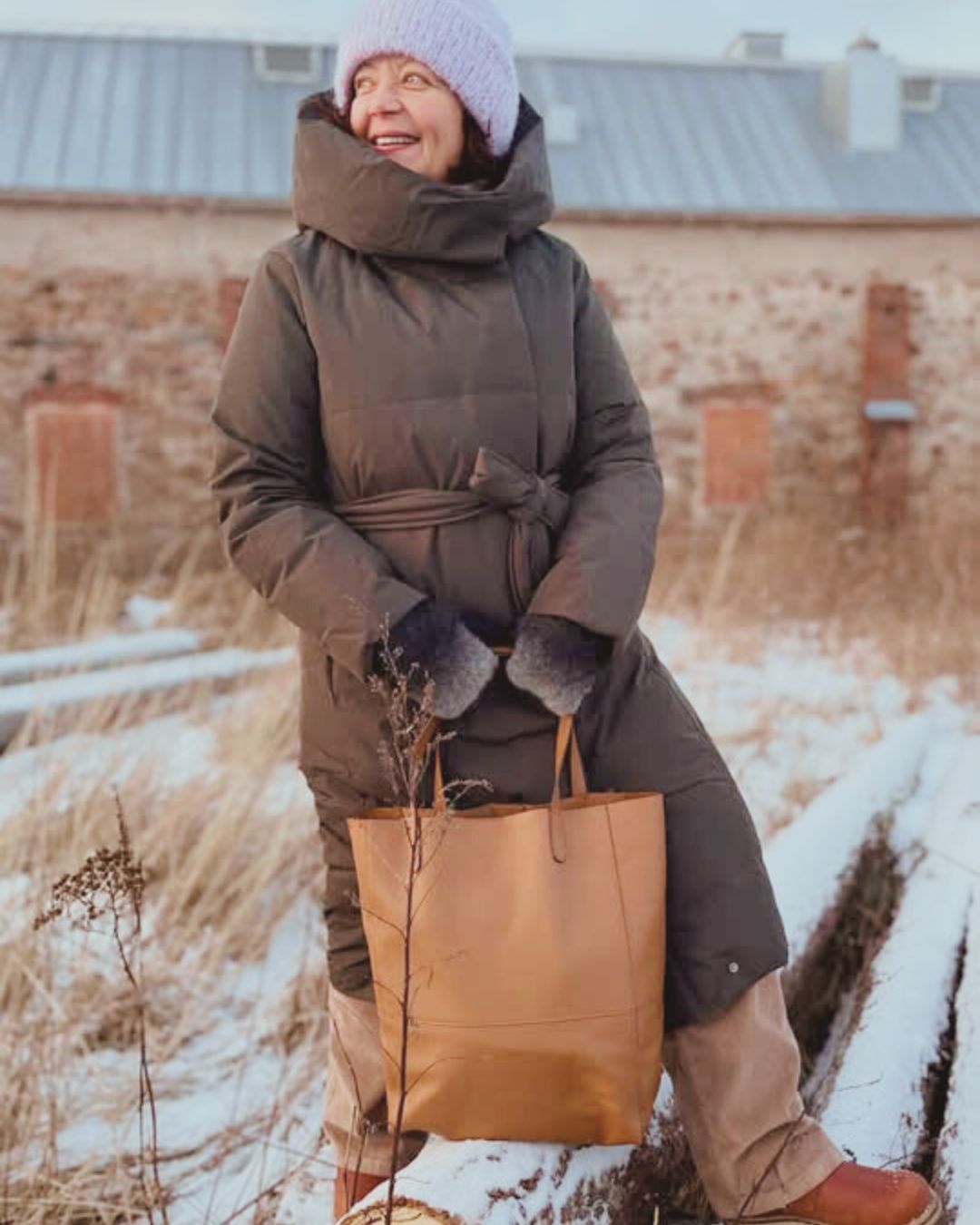 utua soolo shopperi ruskea kadessa