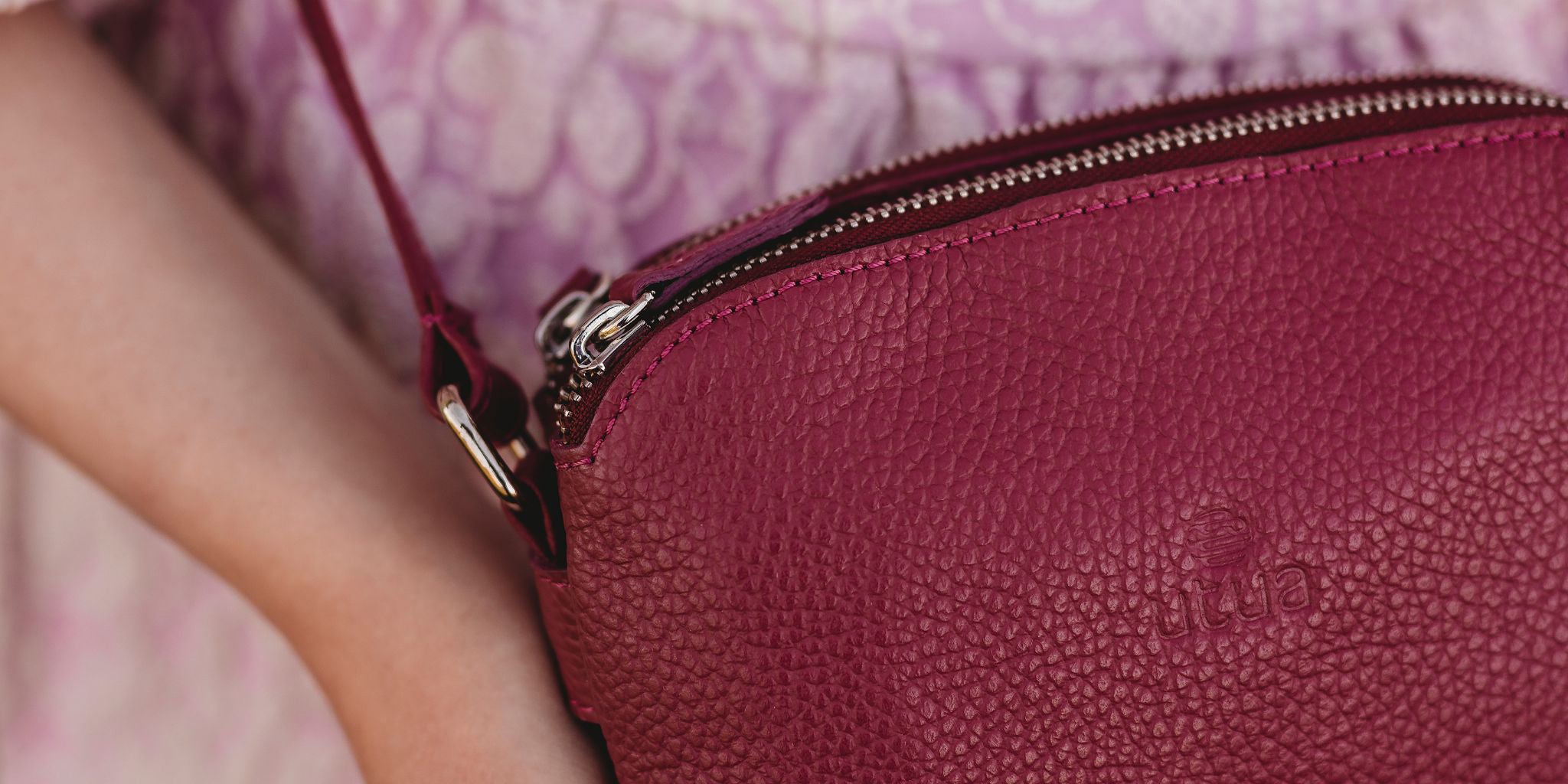 Utuan Lysti pikkulaukku on käytännöllinen tilaihme